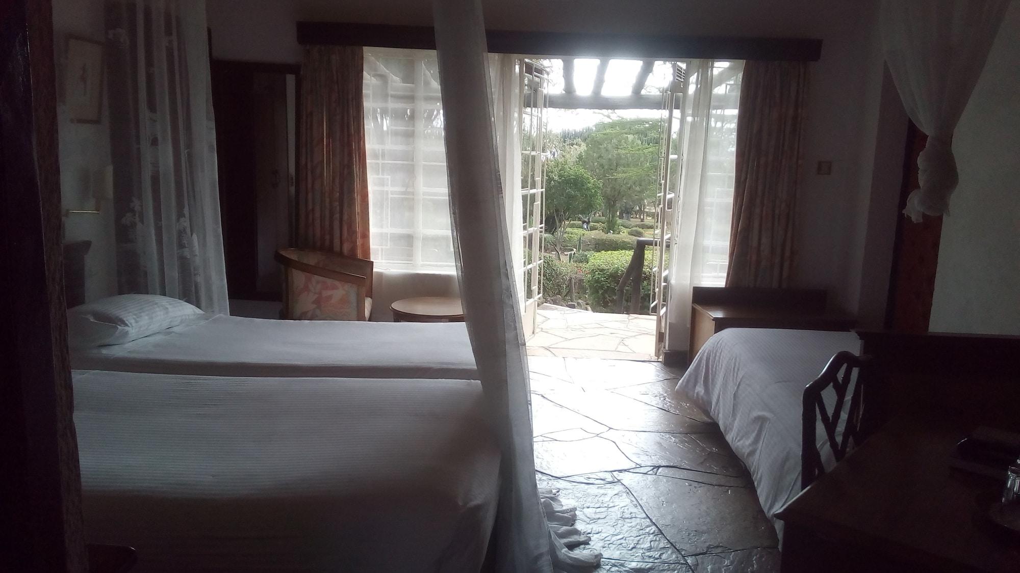 Jacaranda Lake Elementaita Lodge Gilgil Exterior photo