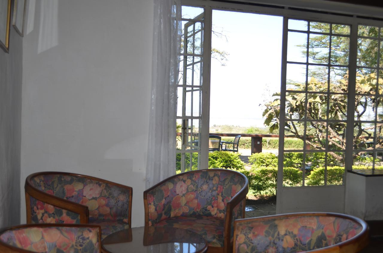 Jacaranda Lake Elementaita Lodge Gilgil Exterior photo
